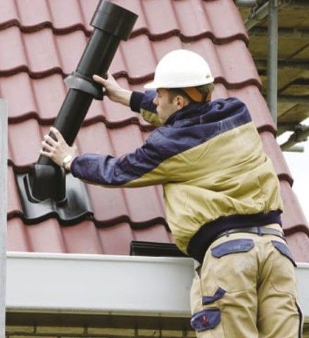 Kunststof dakpan opnieuw verbeterde Holle van Oordt 1-pans zwart, voor doorvoer 110 en 131, dakhelling 25-45° (0170033)
